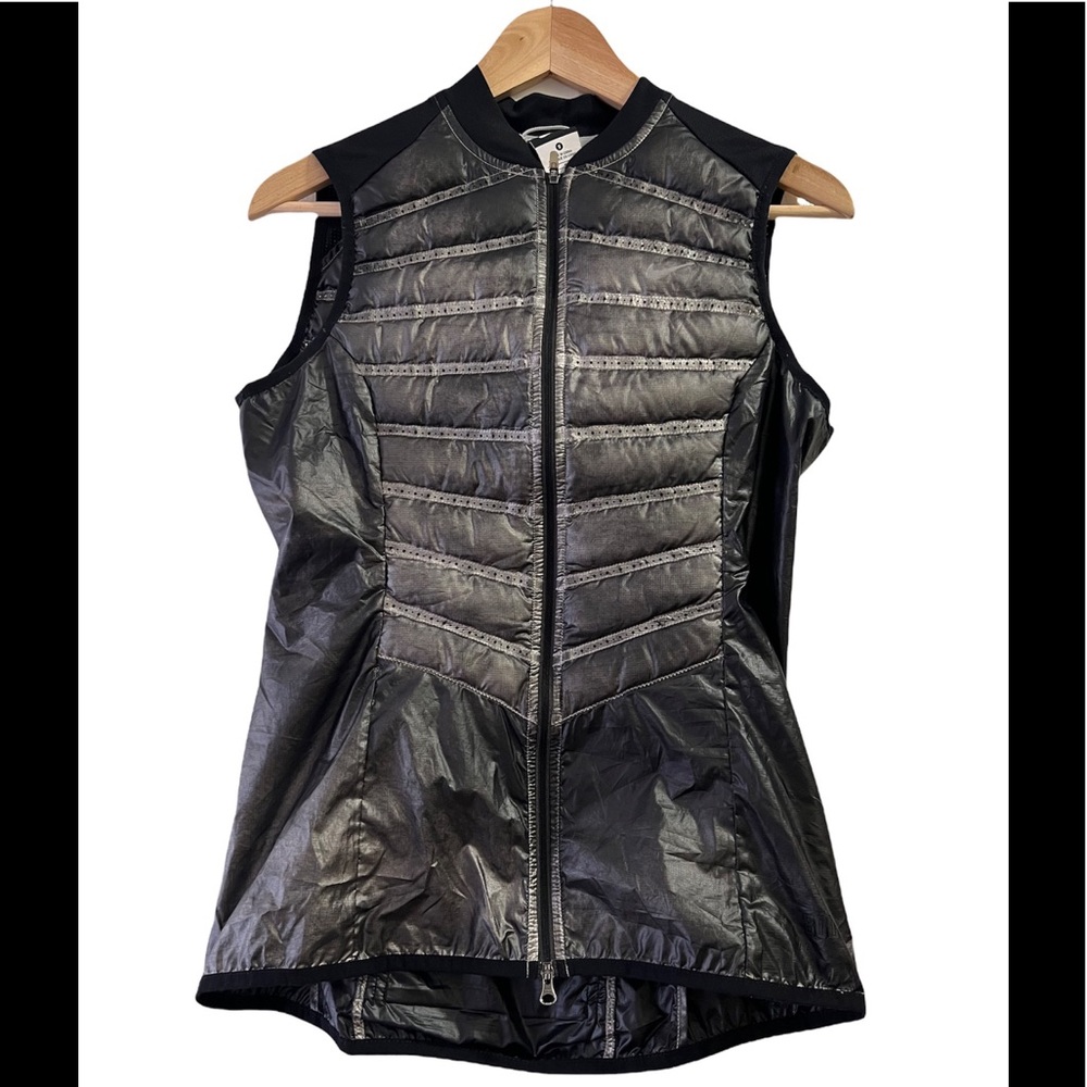 Nike vest
